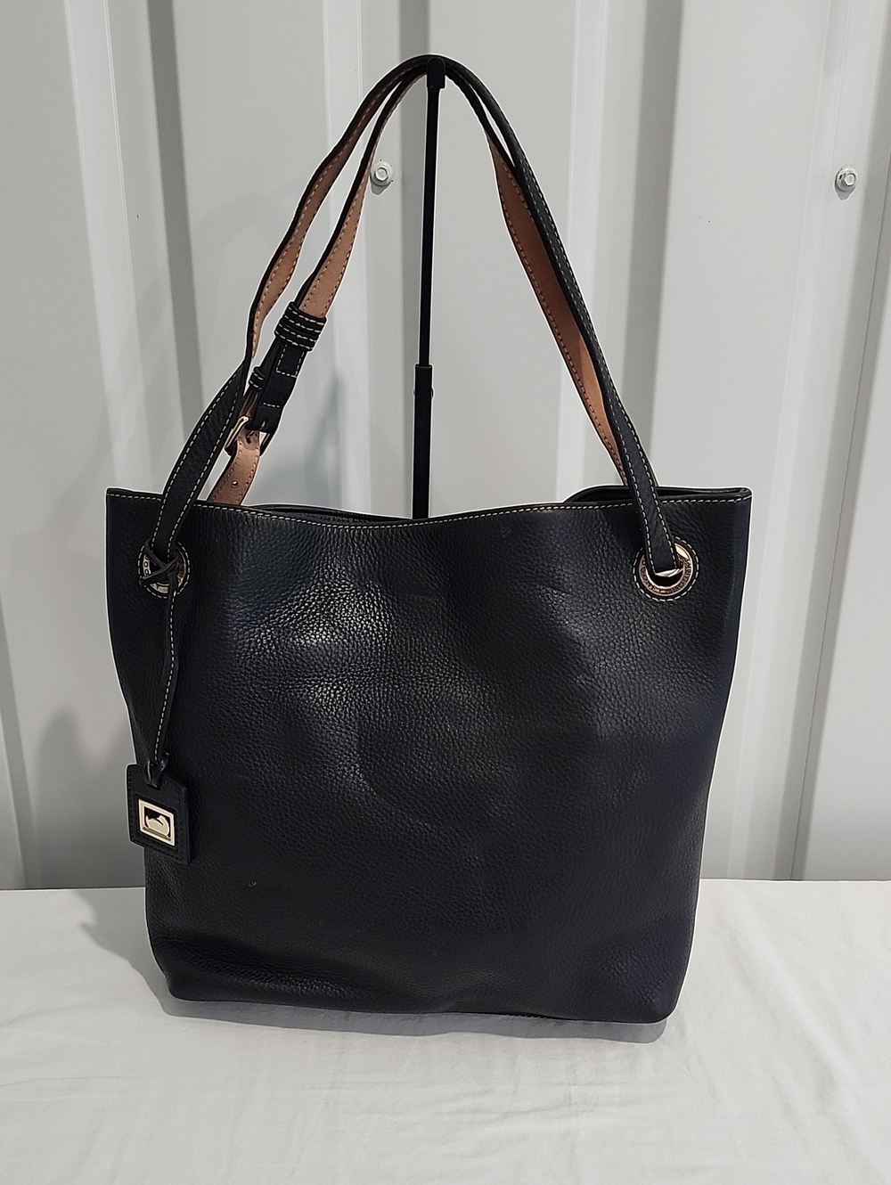 Dooney & Bourke Classic Black Pebble Leather Tote Bag 12x13x4 Adjustable Strap